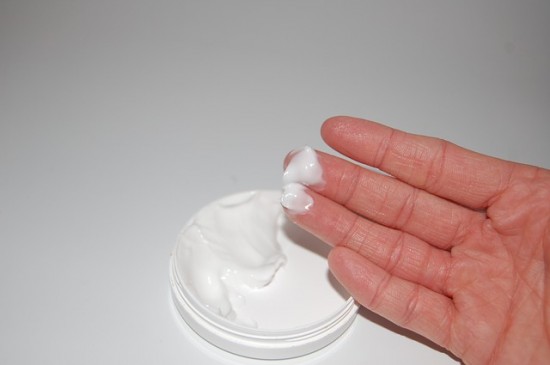 castor oil for damaged hands