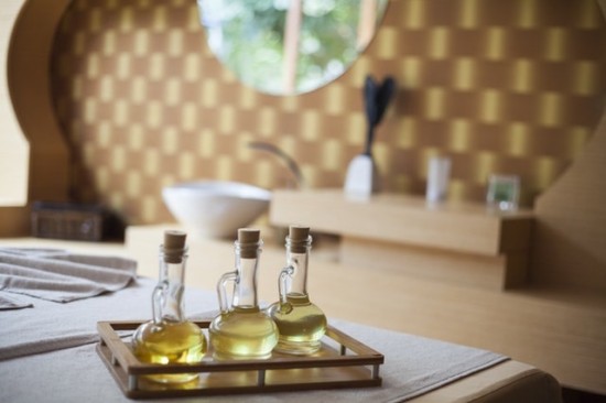 Best Organic Castor Oil for Hair | Castor Oil Guide