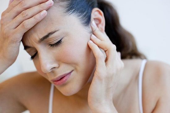 Castor Oil for Ear Infections | Benefits & Usage 1