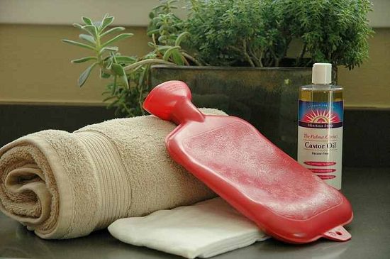preparation of castor oil packs