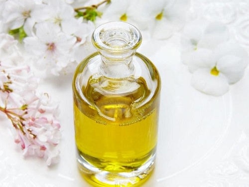treating boils with castor oil