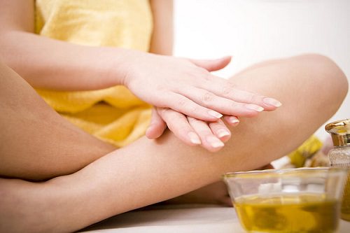 is castor oil a carrier oil