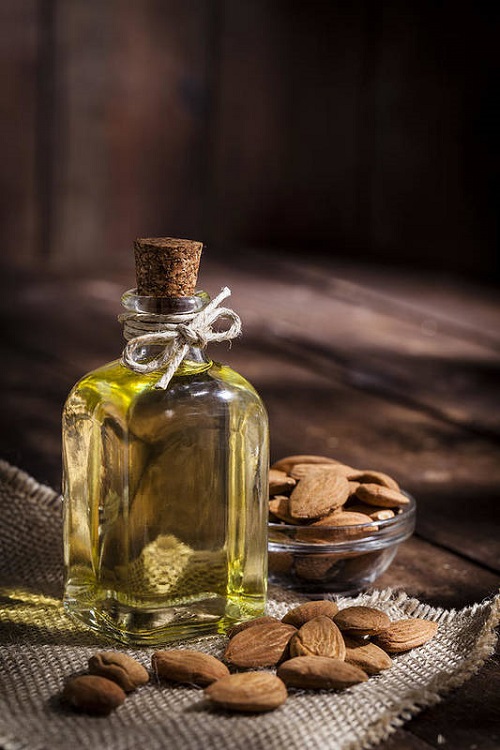 Castor Oil for Nails | 5 DIY Nail Growth Recipes 4