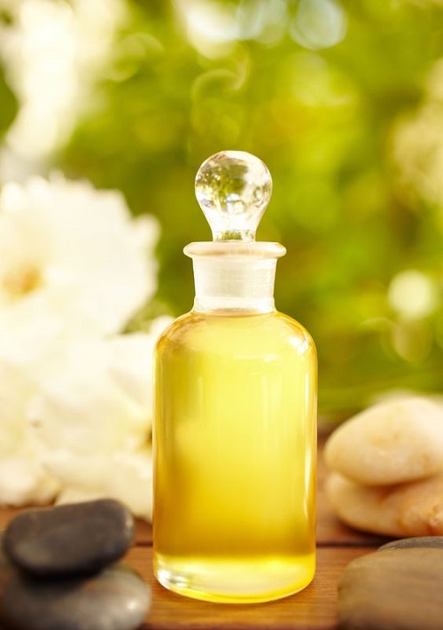 Castor Oil for Sinus Headaches and Migraines 1