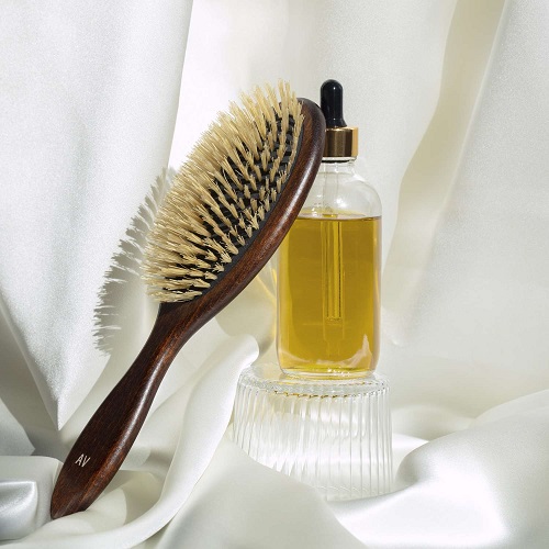Castor Oil for Hair | Benefits and Usage 1