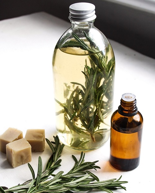 15 Essential Oils for Protection Against Negative Energy 5