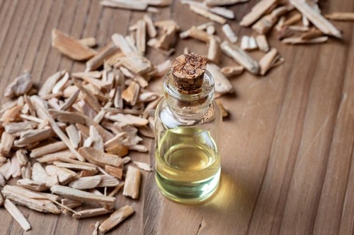 15 Essential Oils for Protection Against Negative Energy 3