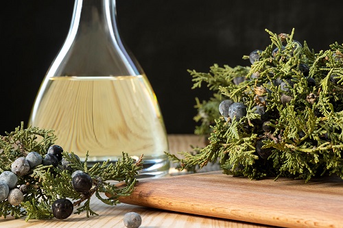 15 Magical Essential Oils for Itching 6