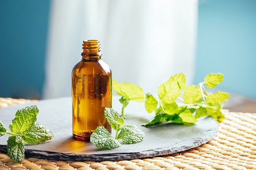 15 Most Effective Essential Oils for Skin Tags 7