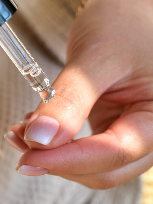 Essential Oils for Nails 7