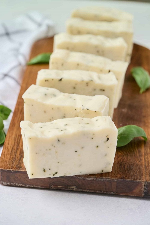 5 DIY Castor Oil Soap Recipes 3