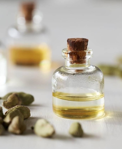 Cardamom Essential Oil Uses and Benefits 2