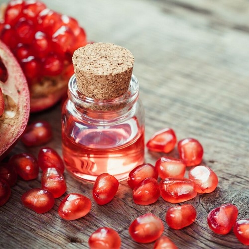 Essential oils for pigmentation