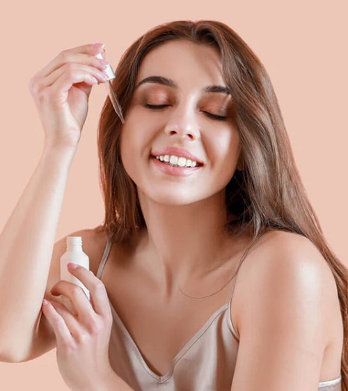 Brightens Dull Skin And Promotes a Youthful Glow