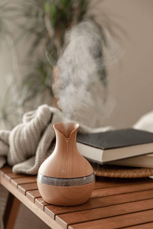Essential Oil Repellent Spray 2