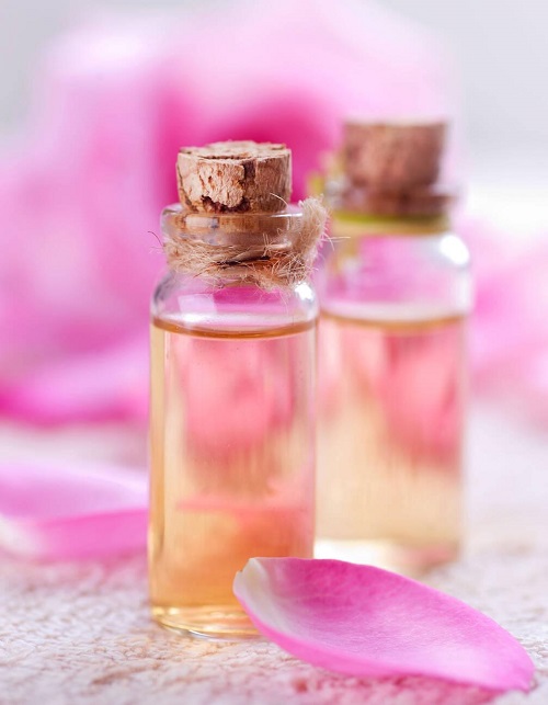 DIY Recipes Of Rose Essential Oil