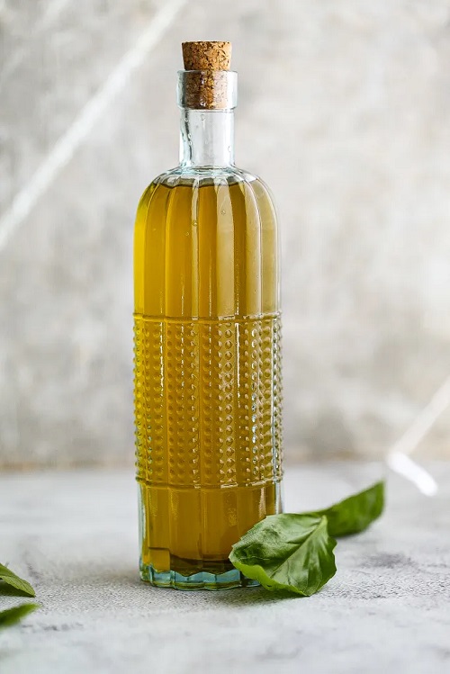 DIY Herb-Infused Oil 1