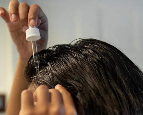 apply Oil on Your Scalp