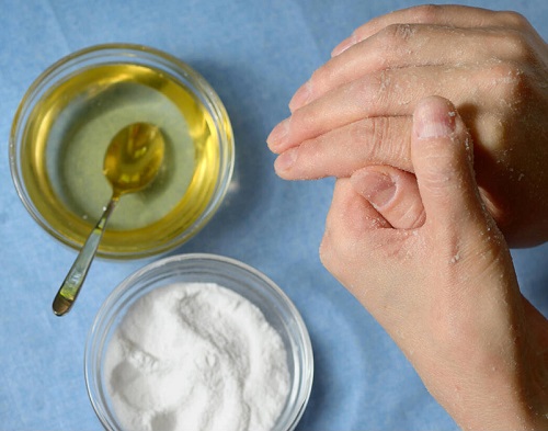 Unbelievable Benefits of Mixing Castor Oil with Baking Soda 1