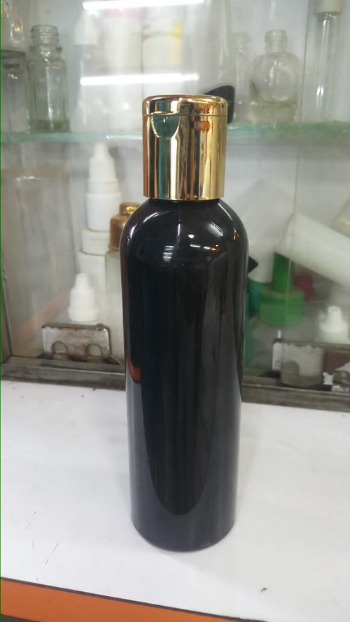 What Happens When You Add Coconut Oil to Your Shampoo