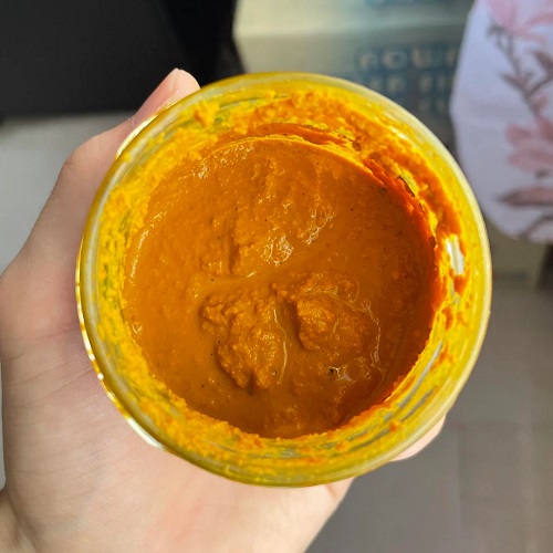 Oil to Mix With Turmeric for Skin Brightening and Healing 1