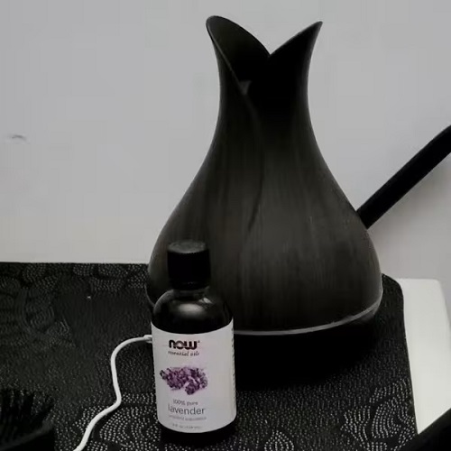 Keep These Oils Near Your Desk—Your Brain May Thank You 2