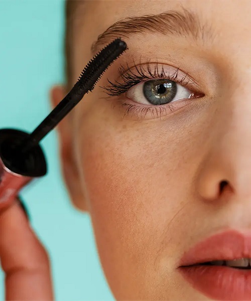 Top Up with a Coat of Mascara