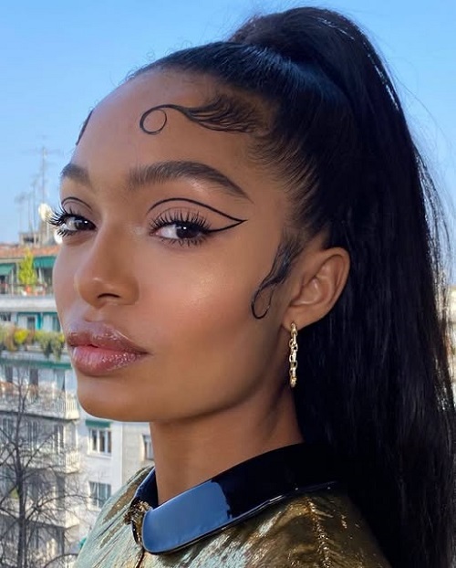 Graphic Eyeliner Looks You Need to Try 2