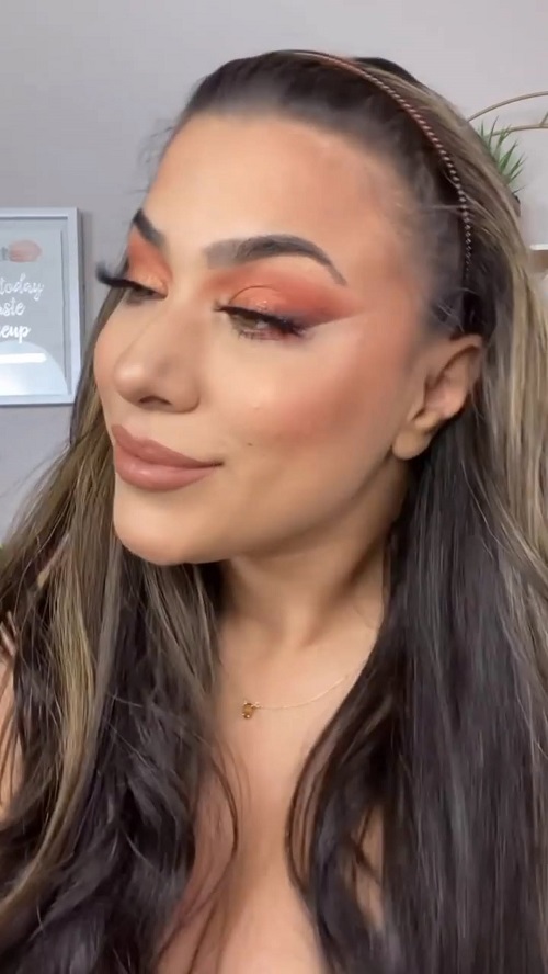 Soft Glam Eye Makeup Ideas Using Warm, Earthy Tones 3
