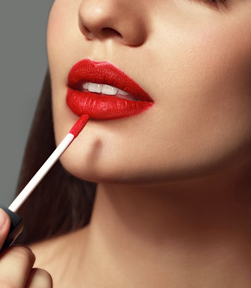 Apply Lipstick