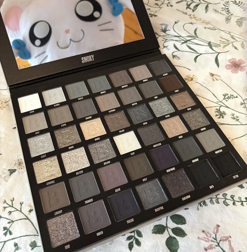 Smoky Eyeshadow Color Palette