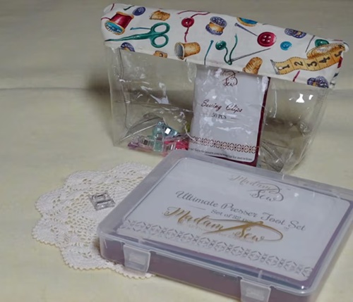 Clear Vinyl Makeup Bag DIY 10