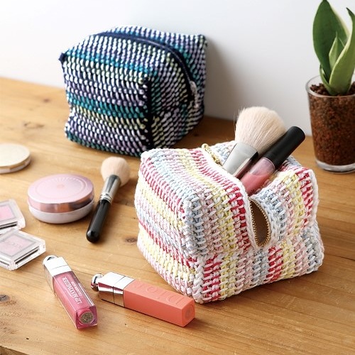 Crochet make up pouch